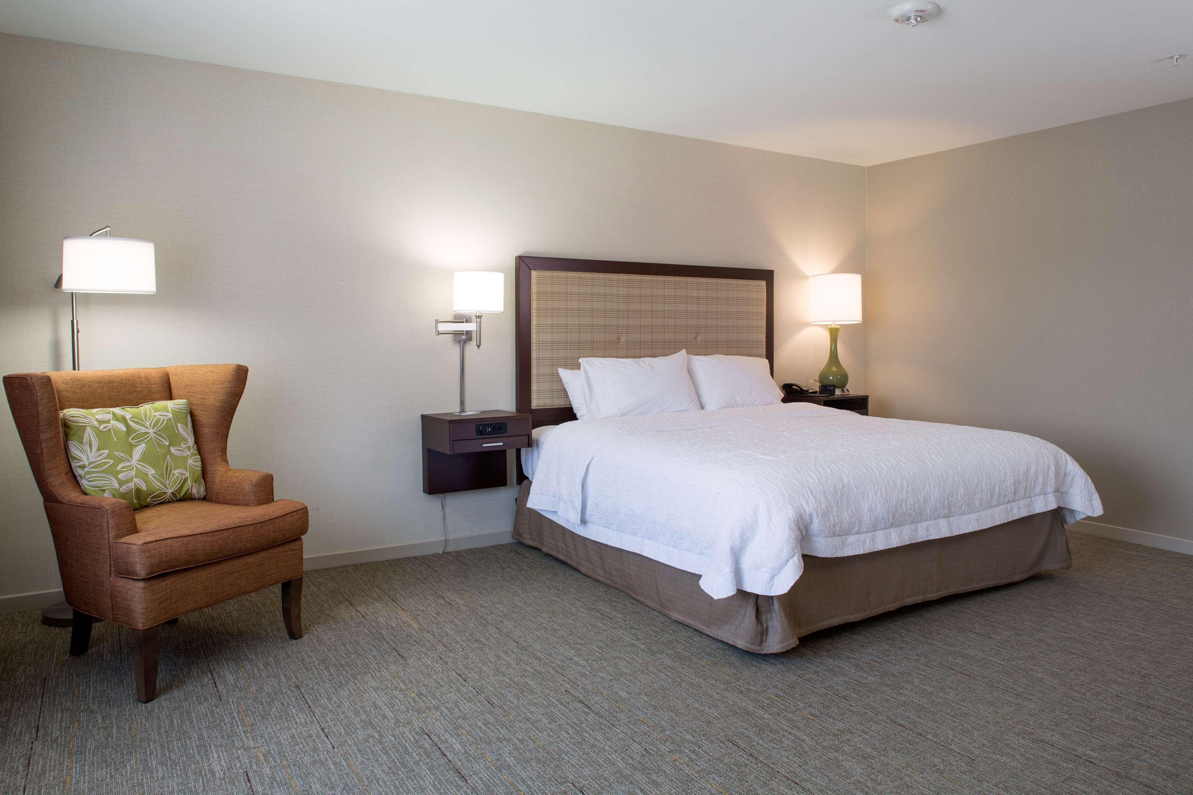 Hampton Inn & Suites Уайтфиш Екстериор снимка
