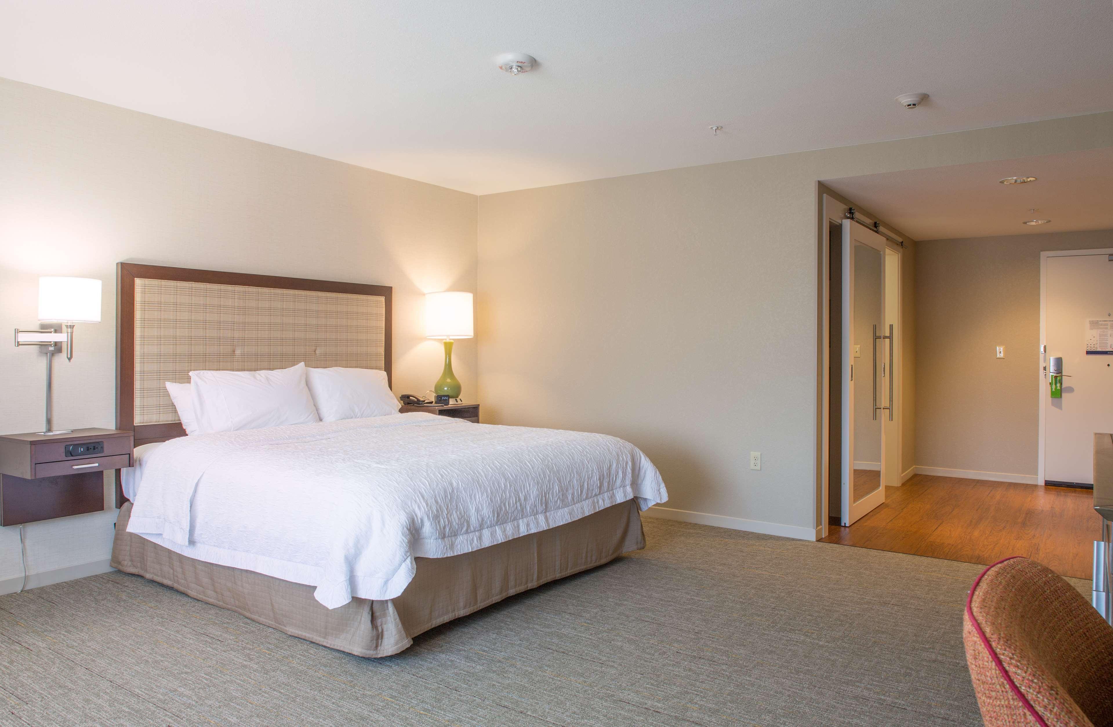 Hampton Inn & Suites Уайтфиш Екстериор снимка