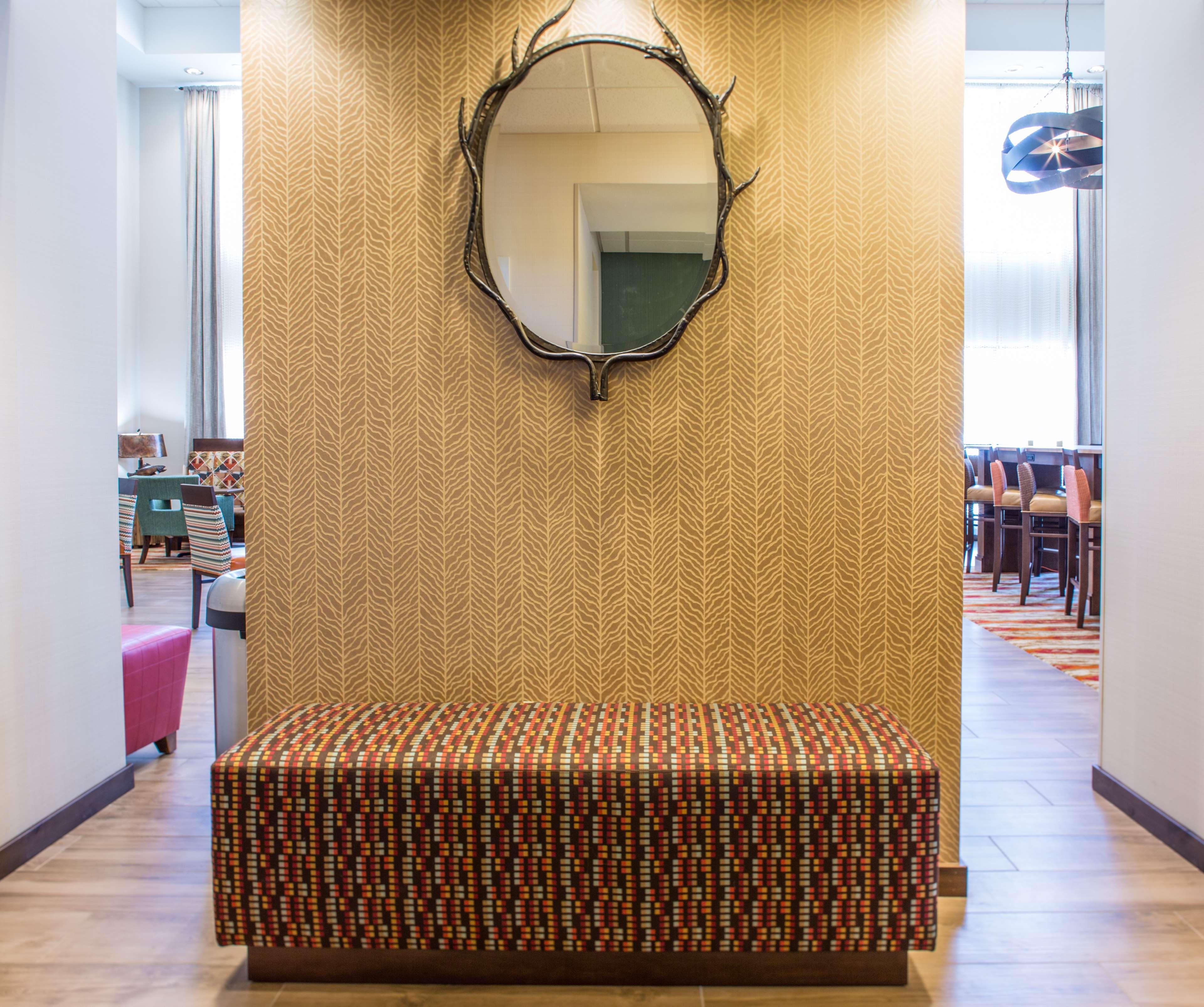 Hampton Inn & Suites Уайтфиш Екстериор снимка