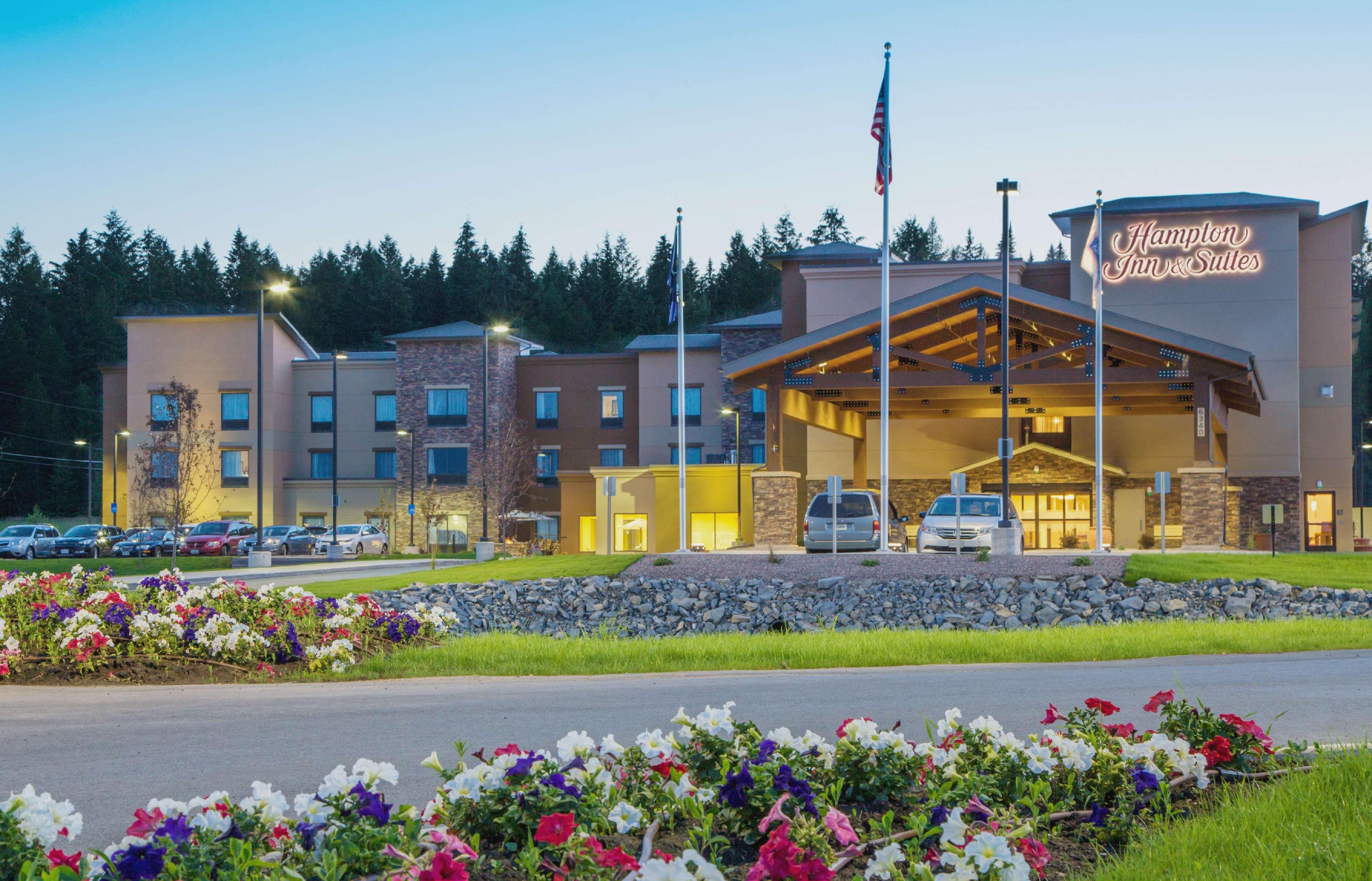 Hampton Inn & Suites Уайтфиш Екстериор снимка