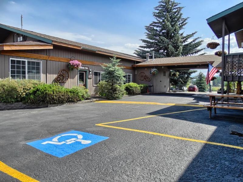 Hampton Inn & Suites Уайтфиш Екстериор снимка